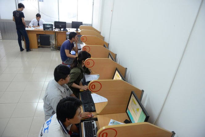 Thi giấy phép lái xe máy: Chấm điểm bằng 'mắt thần' ảnh 2