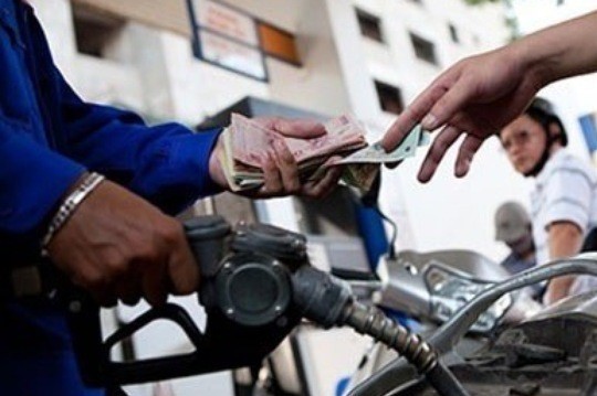 Xăng có thể giảm tới 500 đồng/lít trong chiều nay ảnh 1