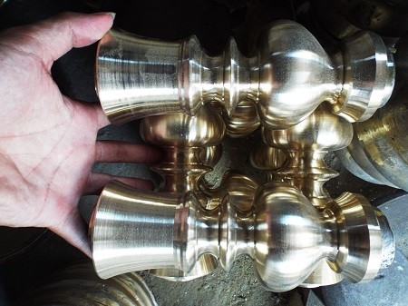 Đúc chân đèn cung ứng Tết – nghề ‘hot’ thu tiền triệu ảnh 3