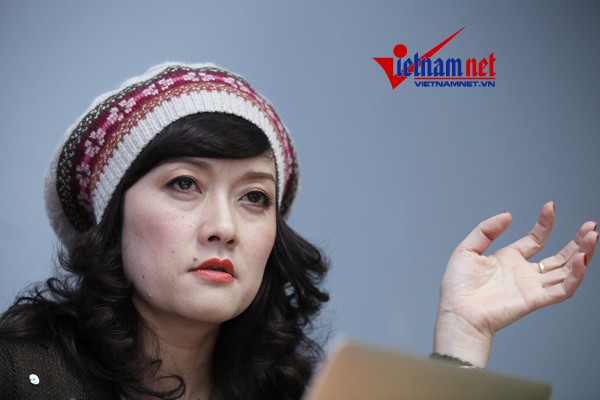 Kí ức bị trầm cảm chỉ trò chuyện với gấu bông của Vân Dung ảnh 1