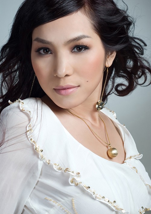 2 mỹ nhân Việt và nỗi ám ảnh bố ruột bạo hành mẹ ảnh 1