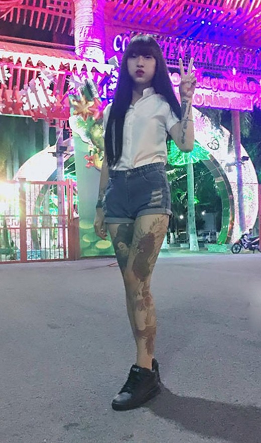 Trầm trồ với sự can đảm của các cô gái xăm 'kín' người ảnh 5