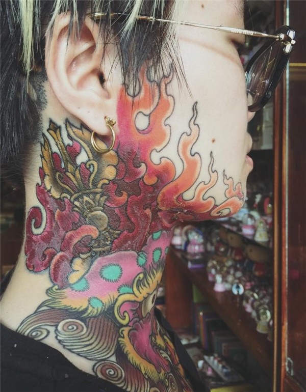 Trầm trồ với sự can đảm của các cô gái xăm 'kín' người ảnh 11