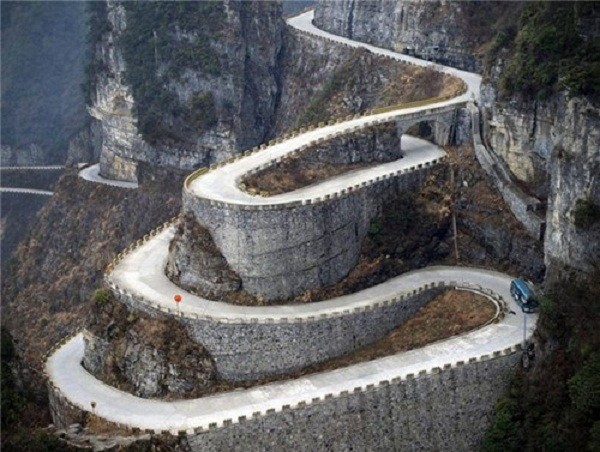 13 cung đường nhìn đã muốn xỉu ảnh 2