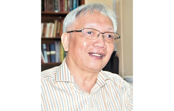 Sinh viên bị cấm thi vì nhuộm tóc lòe loẹt ảnh 1