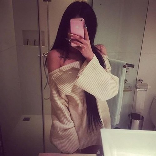 Hotgirl 9X và hành động trơ trẽn khiến nhiều người phải 'đỏ mặt' ảnh 1