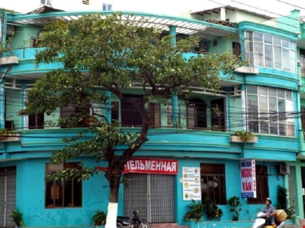 Khách nước ngoài chết trong tư thế treo cổ ở nhà nghỉ ảnh 1