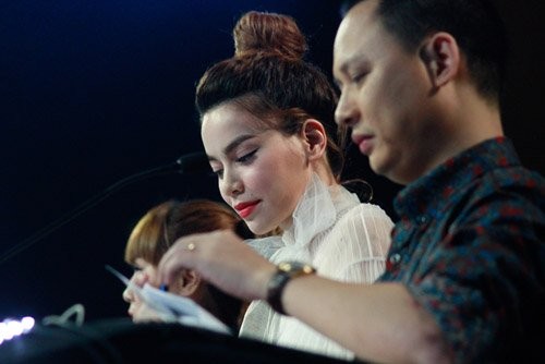 The Remix: Hồ Ngọc Hà hết lời khen 'tình địch' ảnh 1