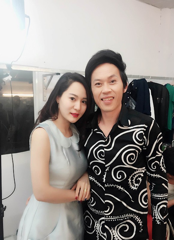 Ngỡ ngàng với nhan sắc con gái nuôi của Hoài Linh ảnh 1