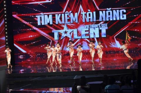 Vietnam's Got Talent: Nhiều tiết mục xuất sắc khiến BGK ngỡ ngàng ảnh 2