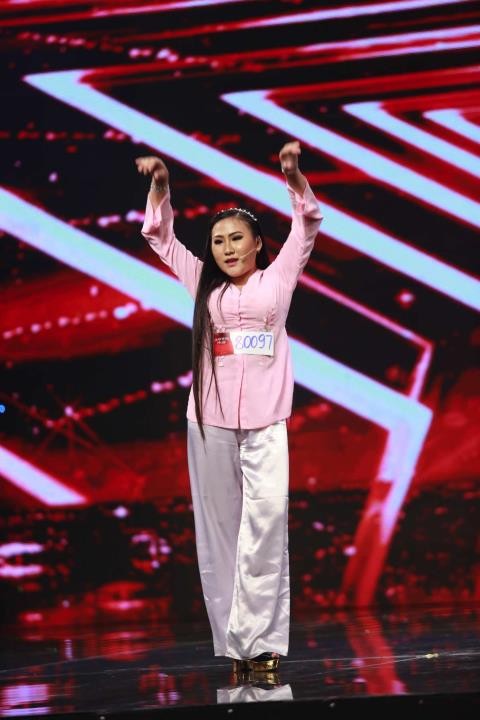 Vietnam's Got Talent: Nhiều tiết mục xuất sắc khiến BGK ngỡ ngàng ảnh 3