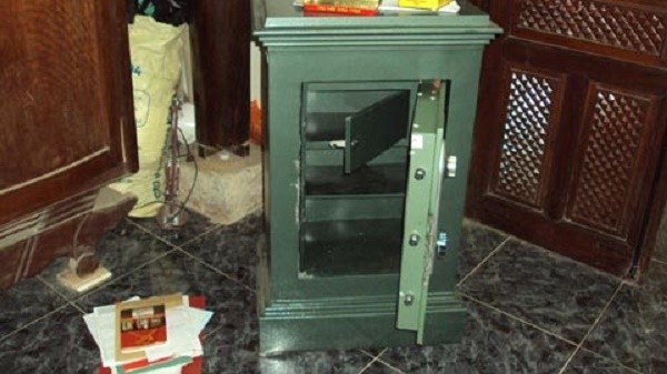 Đạo chích phá két nhà dân, trộm gần 2 tỷ ảnh 1
