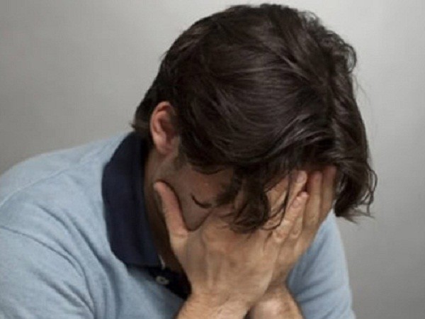 Bi kịch nhà giàu: Vợ cờ bạc, con treo cổ tự tử, chồng phát điên ảnh 2