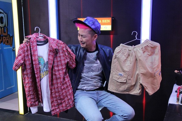 Hoài Linh phờ phạc cạo râu trong hậu trường "Ơn giời" ảnh 13