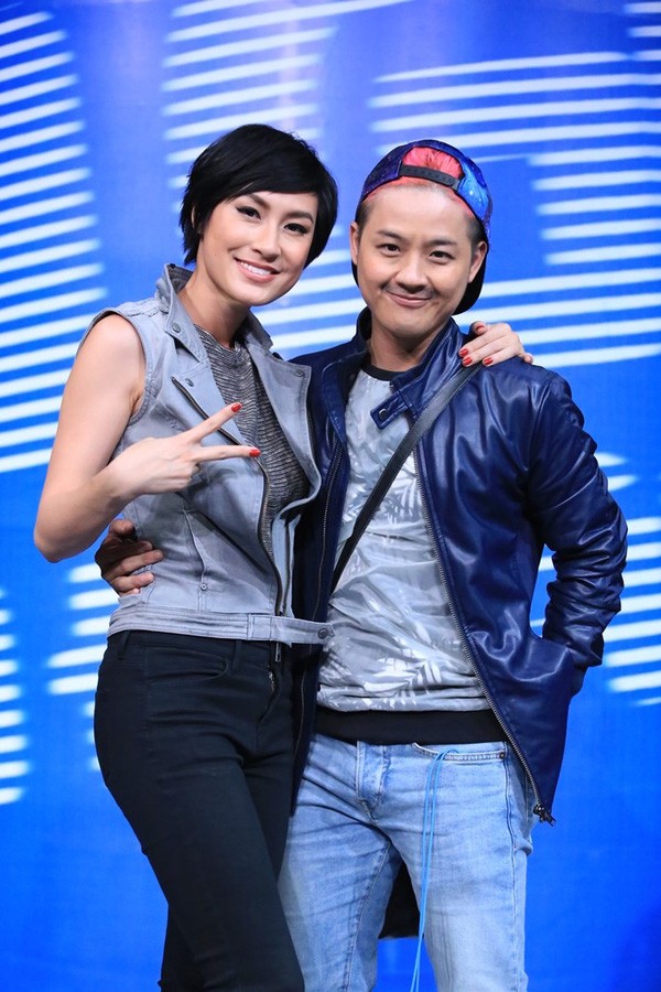 Hoài Linh phờ phạc cạo râu trong hậu trường "Ơn giời" ảnh 14