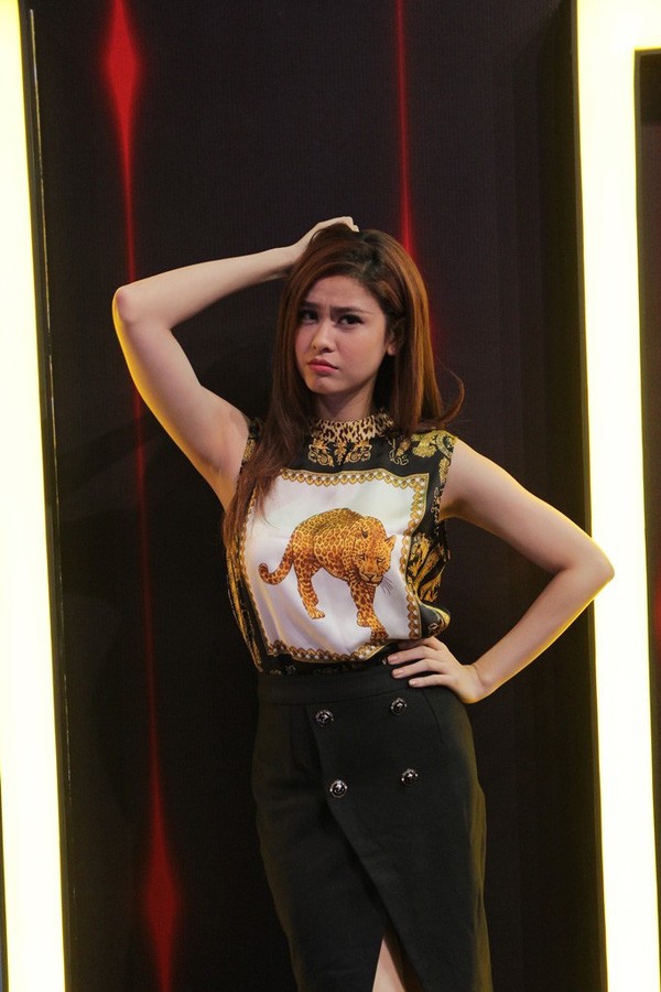 Hoài Linh phờ phạc cạo râu trong hậu trường "Ơn giời" ảnh 18