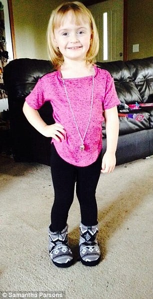 Ngắm cô bé 3 tuổi xinh đẹp có khuôn mặt giống bà lão 80 ảnh 4