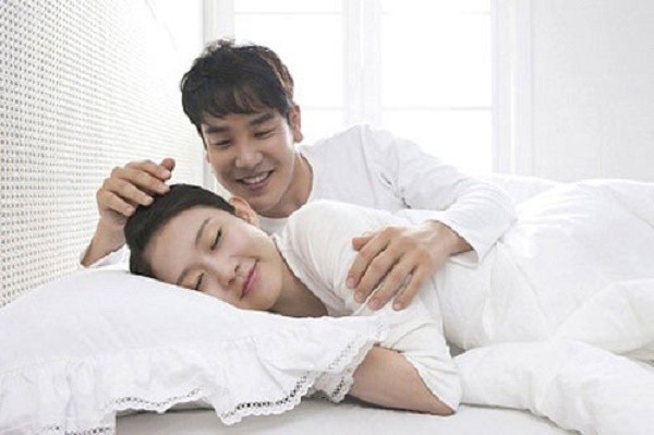 Được chồng đều đặn ‘chiều’ mỗi đêm vợ trở nên xinh đẹp lạ thường ảnh 1