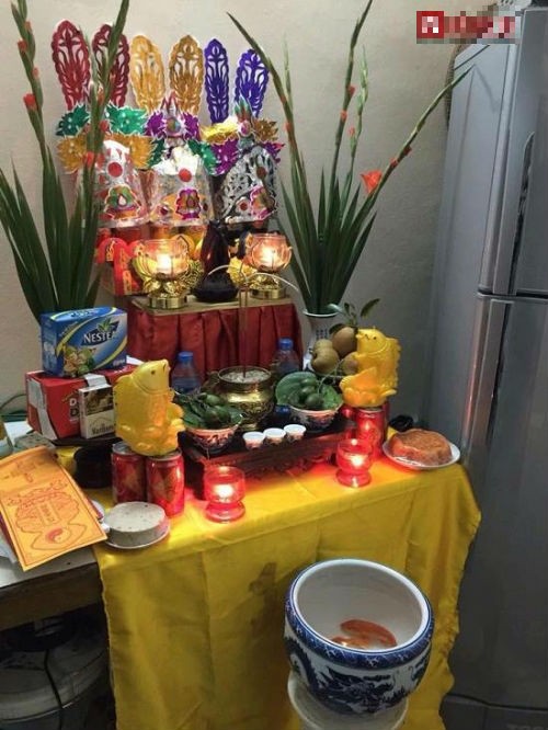 Cận cảnh lễ cúng ông Công, ông Táo của một gia đình gốc Hà Nội ảnh 3