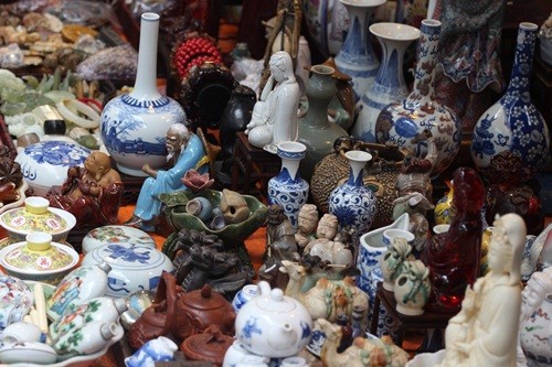 Săn 'hàng độc' trong phiên chợ đồ cổ duy nhất trong năm ảnh 8