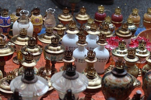 Săn 'hàng độc' trong phiên chợ đồ cổ duy nhất trong năm ảnh 14