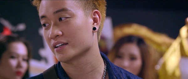 Ngọc Trinh hé lộ góc tối đi khách của mẫu trong phim ảnh 9