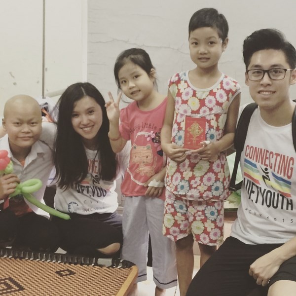 Cô gái được Forbes vinh danh nhờ làm du lịch thiện nguyện ảnh 11