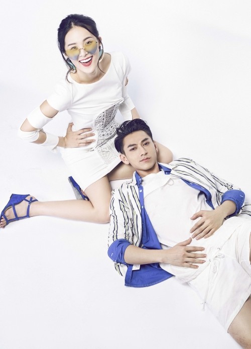 Bạn gái Cường Đô la tình tứ bên Isaac đón lễ tình nhân ảnh 2