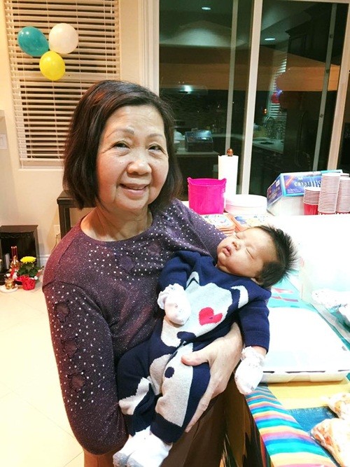 Chồng Ngọc Quyên và hành động 'gây bão' tại tiệc đầy tháng quý tử ảnh 4