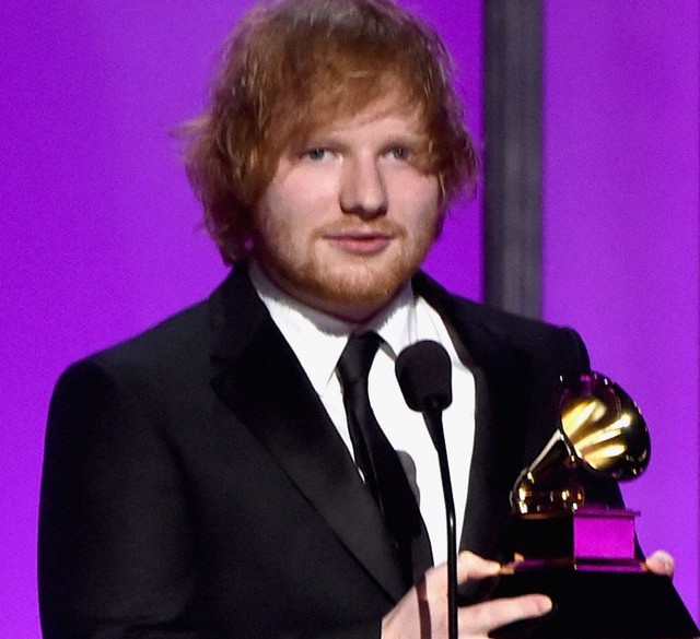 Taylor Swift tỏa sáng sau khi bị lăng mạ, Rihanna 'xù' BTC Grammy ảnh 5