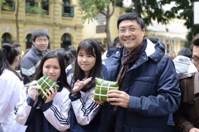 Quy định cấm nhuộm tóc trong nhà trường hoàn toàn có lý ảnh 2