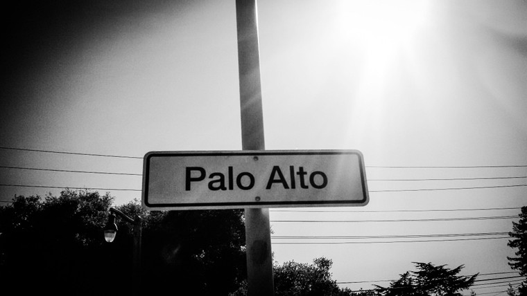 Rợn người phong trào ‘tự tử tập thể’ của học sinh Mỹ ảnh 1