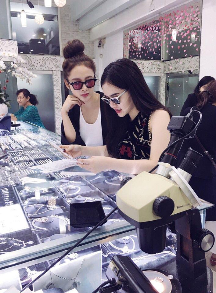 Lộ diện đại gia chi cho Angela Phương Trinh shopping trăm triệu? ảnh 3