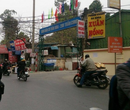 Chuyện lạ ở Hà Nội: Đi vào nhà mình bị... thu tiền ảnh 1