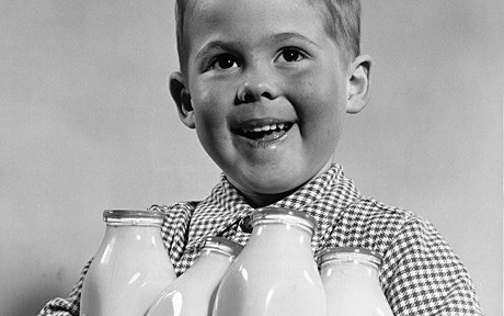 BS Harvard: Muốn không loãng xương, ngừng uống sữa! ảnh 2