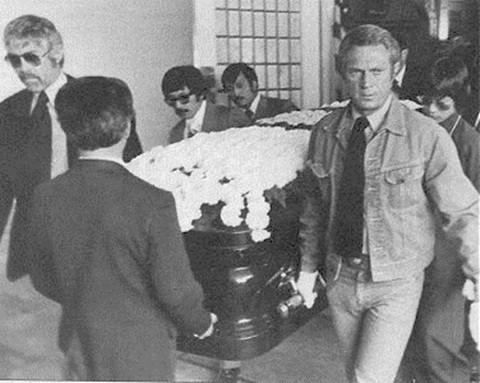 Tuyệt kỹ ‘điểm huyệt hẹn giờ’ và cái chết bí ẩn của Lý Tiểu Long ảnh 1