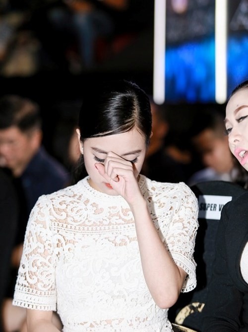 Hoàng Thùy Linh bị viêm đường hô hấp, mệt mỏi bỏ thi The Remix ảnh 2