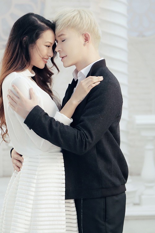 Nathan Lee công khai 'tình tứ' bên 2 mỹ nhân gốc Việt ảnh 2