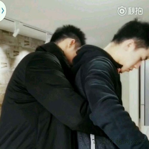 Loạt 'cảnh nóng' đồng tính nam khiến 'Thượng ẩn' bị 'khai tử' ảnh 10