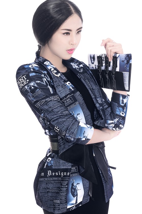 Ngọc Hân diện thời trang 'giấy báo' cực chất khoe vẻ quyến rũ ảnh 8