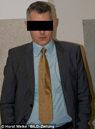 Vô tình giết chết người tình bằng dưa chuột khi đang ‘mây mưa’ ảnh 1