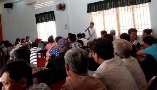 Không góp tiền sẽ bị ngưng thu mua sữa? ảnh 1