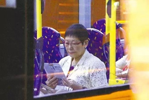 Châu Tinh Trì - 'quái nhân' thích rong ruổi trên phố với xe đạp ảnh 4