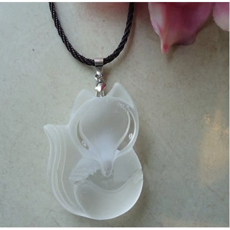 Sốt xình xịch với những kiểu kiếm tiền ‘bám váy’ scandal ảnh 4