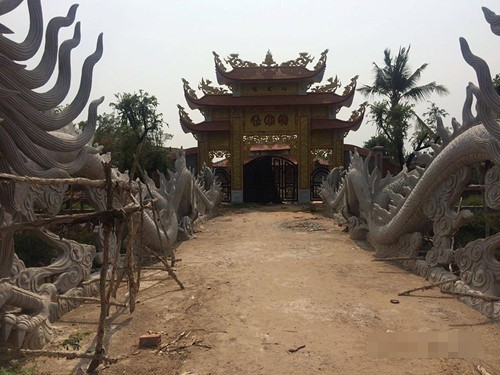 Hoài Linh phải nộp phạt 20 tỉ đồng nếu tiếp tục xây đền thờ Tổ? ảnh 4