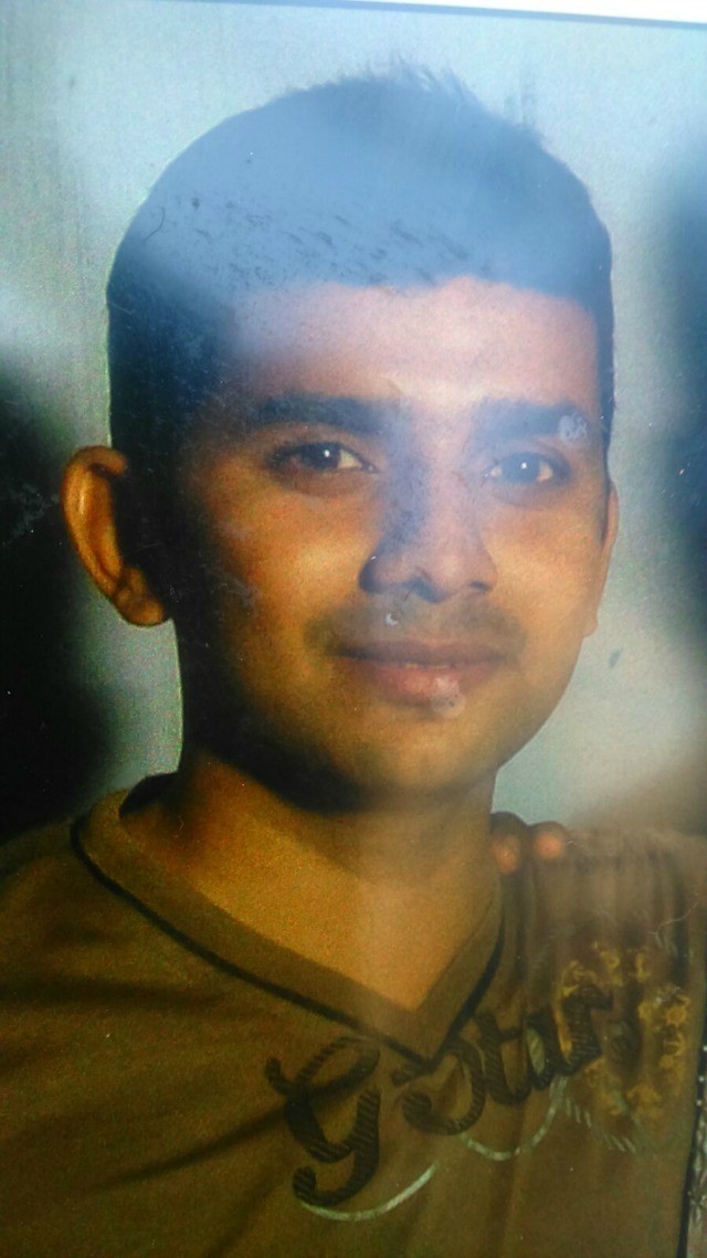 Chân dung tên sát nhân rạch họng 14 người thân rồi tự sát ảnh 1