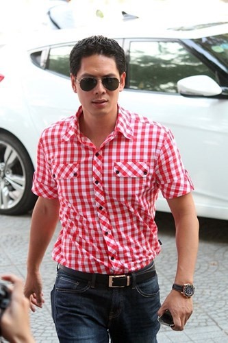 Diễn viên điển trai Quốc của Những ngọn nến trong đêm sau 15 năm ảnh 12