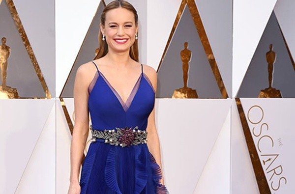 Mỹ nhân 'King Kong' khoe vòng một gợi cảm trên thảm đỏ Oscar ảnh 1