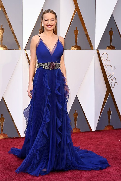 Mỹ nhân 'King Kong' khoe vòng một gợi cảm trên thảm đỏ Oscar ảnh 2