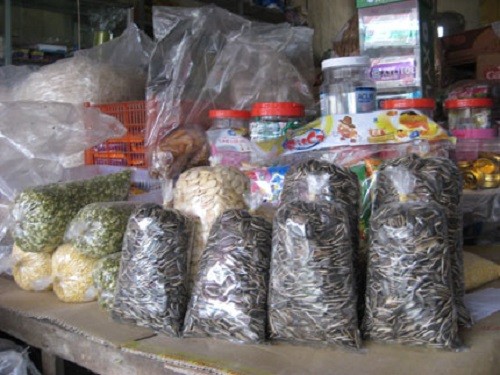 Rùng mình quy trình biến hướng dương trôi nổi thành hàng xịn ảnh 1